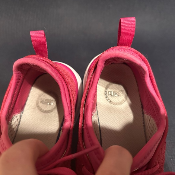 APL Women’s Techloom Phantom Running Shoe in Fusion Pink - Picture 5 of 10